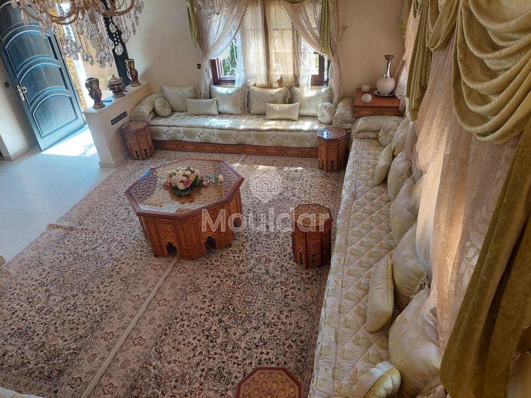 فيلا للبيع مع تراس و ثلاثة طوابق - Photo 9