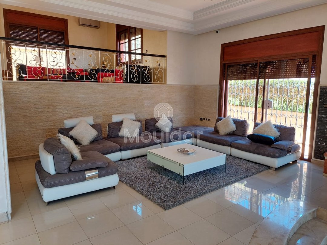 فيلا للبيع مع تراس و ثلاثة طوابق - Photo 16