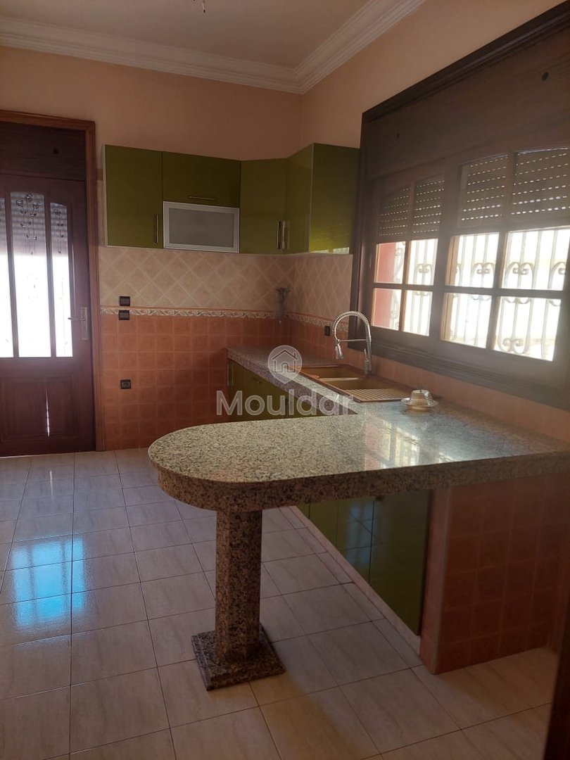 فيلا للبيع مع تراس و ثلاثة طوابق - Photo 7