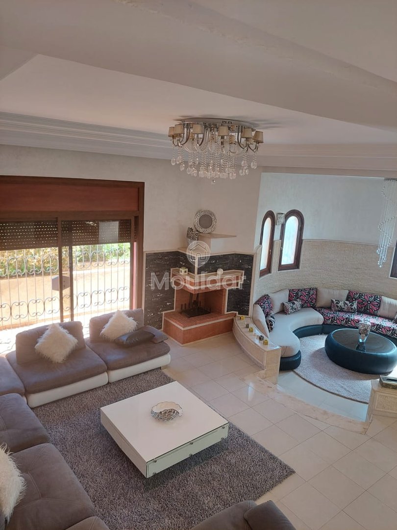 فيلا للبيع مع تراس و ثلاثة طوابق - Photo 8