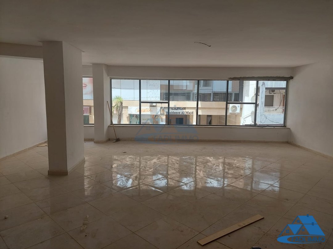 Bureau à vendre au premier étage - Photo 1