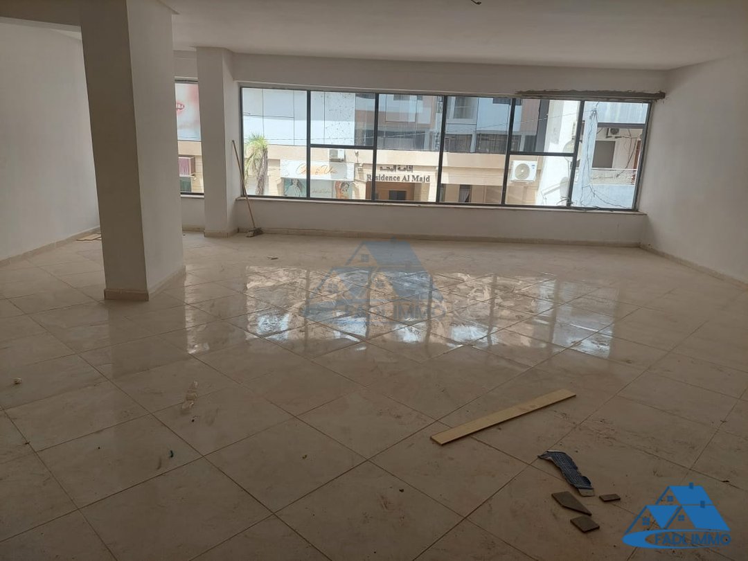 Bureau à vendre au premier étage - Photo 2