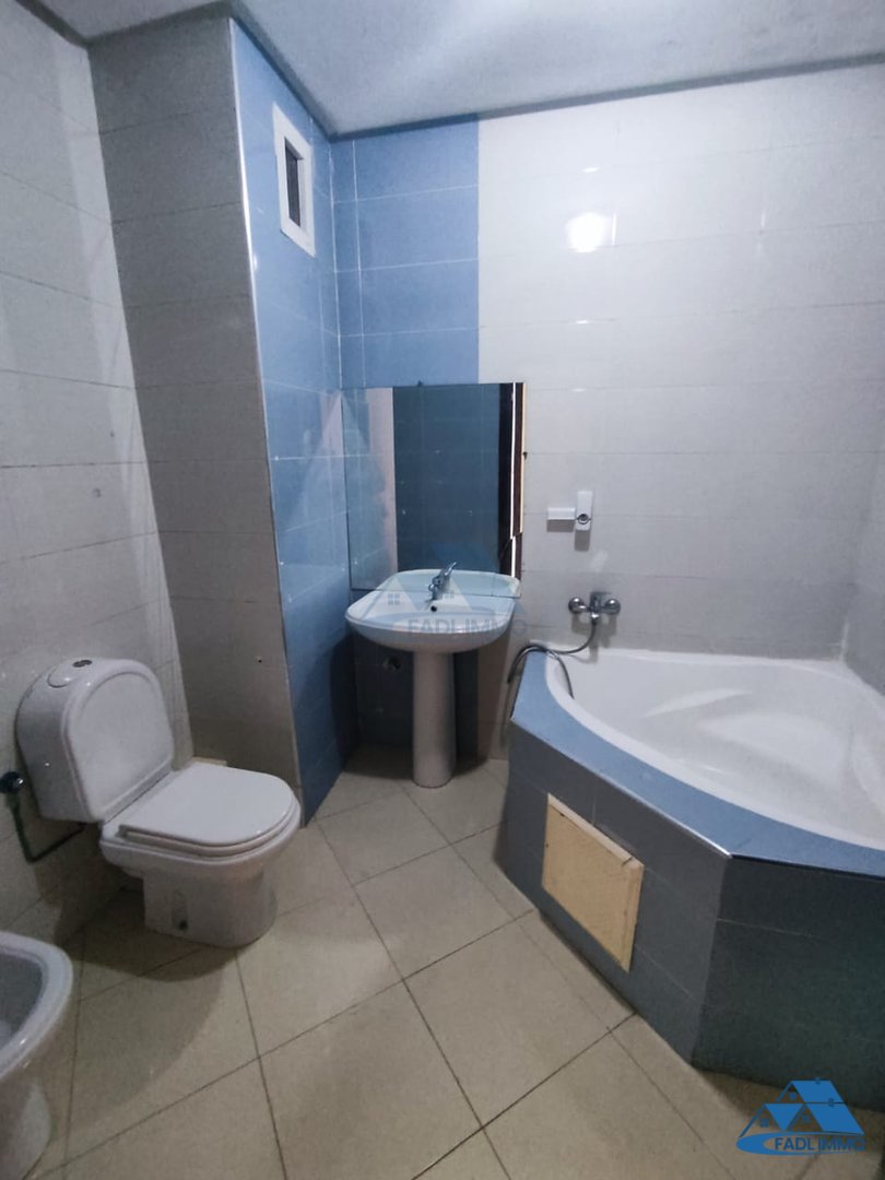 Appartement à louer avec balcon au septième étage - Photo 3