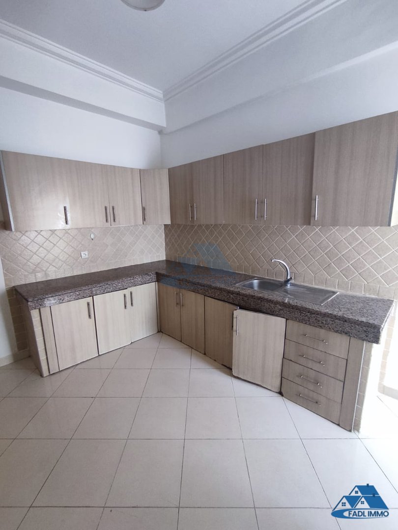 Appartement à louer avec balcon au septième étage - Photo 1