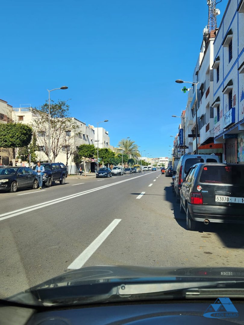 Local commercial à louer - Photo 1