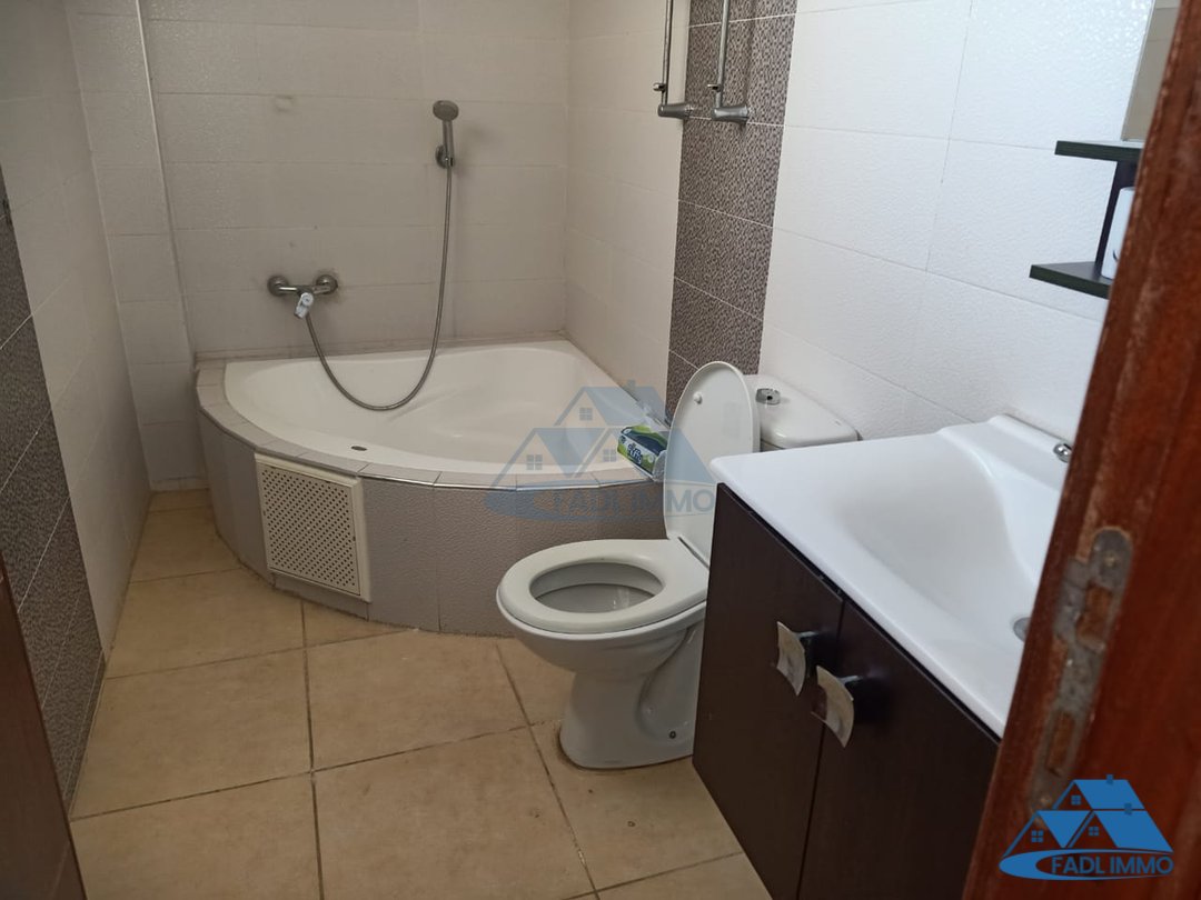 Appartement à louer avec terrasse - Photo 7