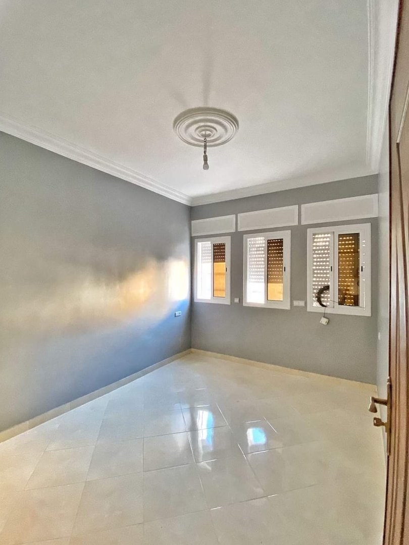 شقة للإيجار في الطابق الثاني - Photo 4