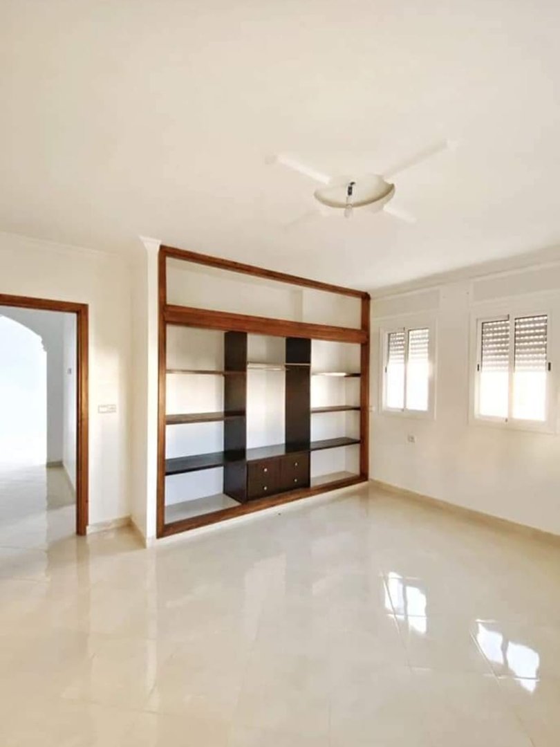 شقة للإيجار في الطابق الثاني - Photo 6