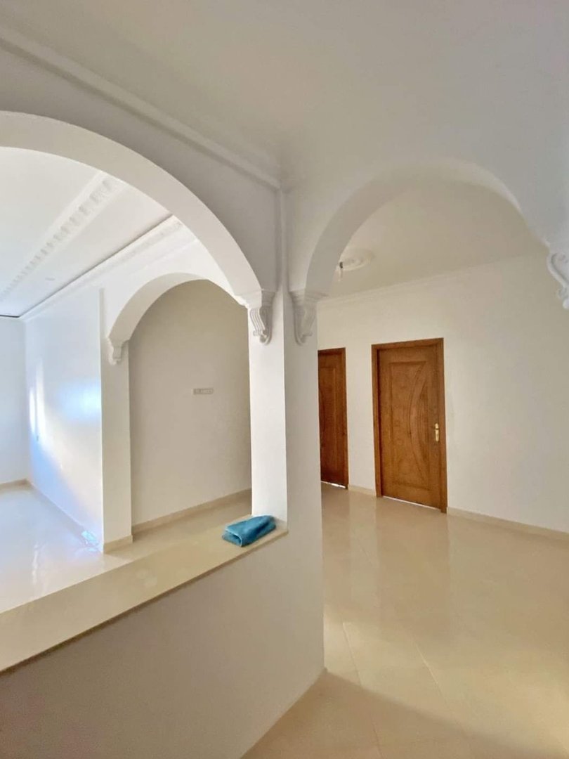 شقة للإيجار في الطابق الثاني - Photo 9