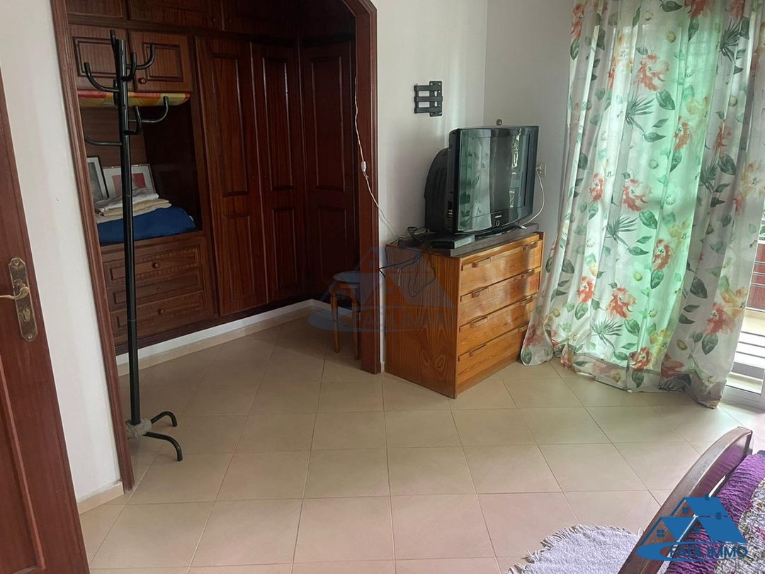 Villa en venta con terraza y tres pisos - Photo 16