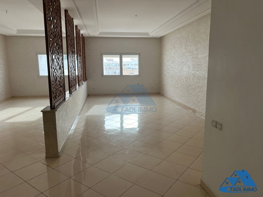 Apartment for sale with balcony - Photo 2