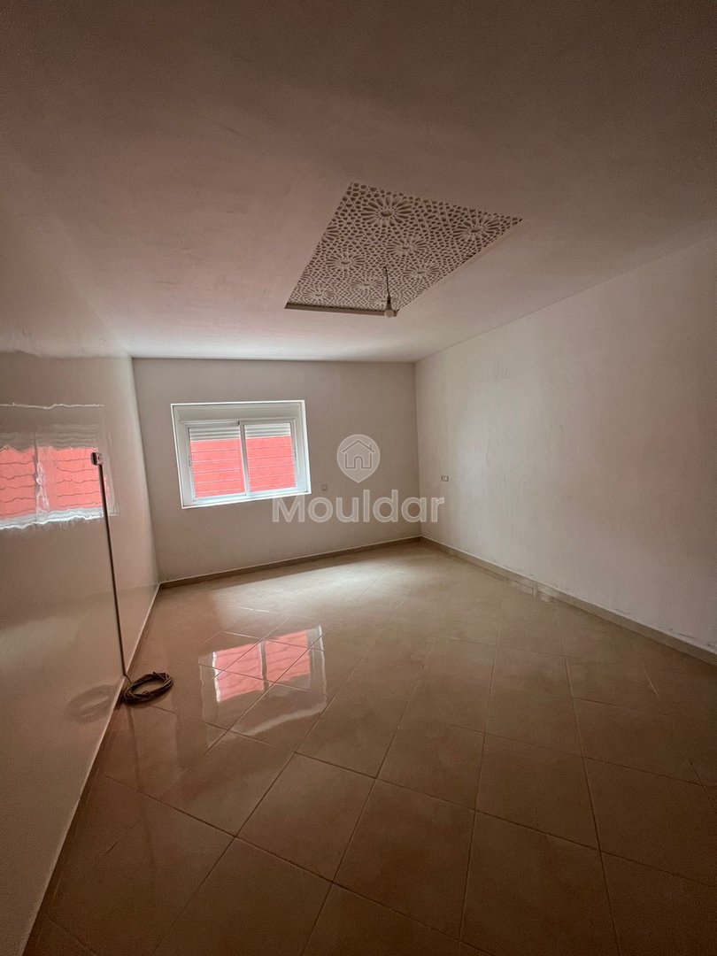 Apartment for sale with balcony - Photo 2