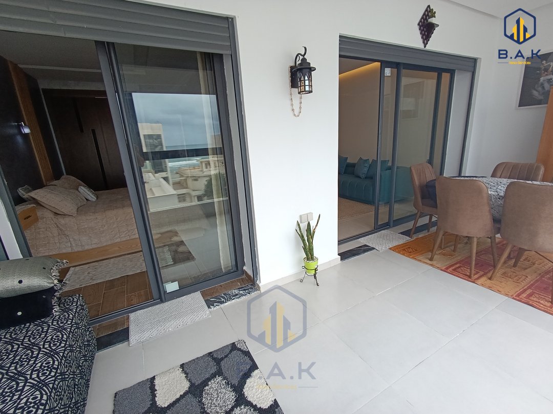 Apartment for rent with terrace - Photo 8