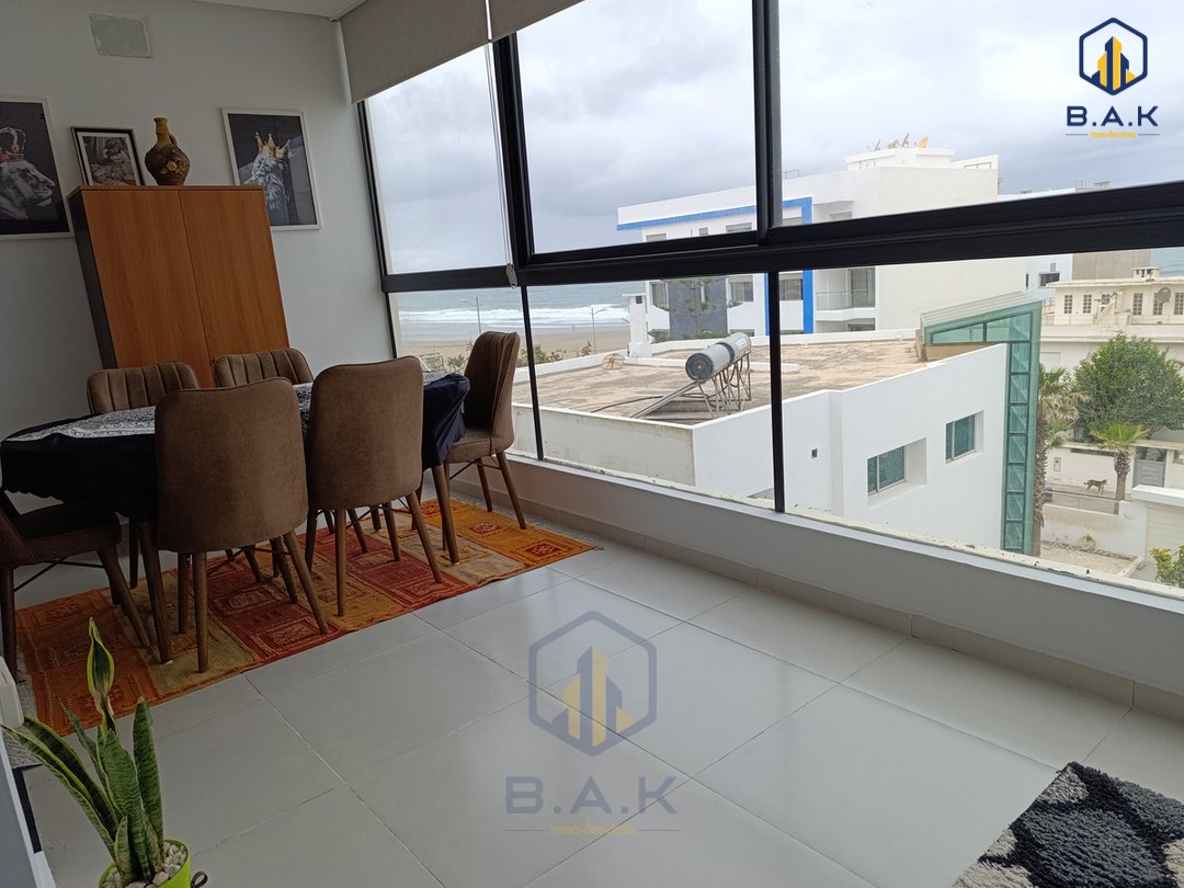 Apartment for rent with terrace - Photo 4