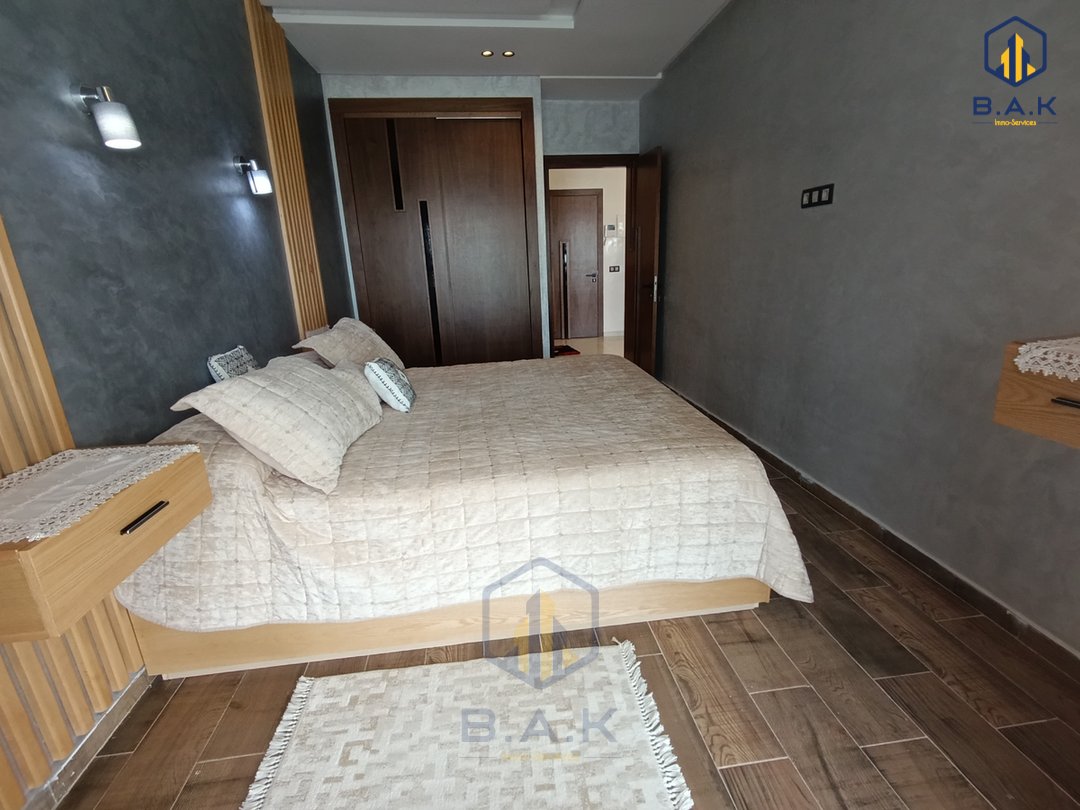 Apartment for rent with terrace - Photo 11