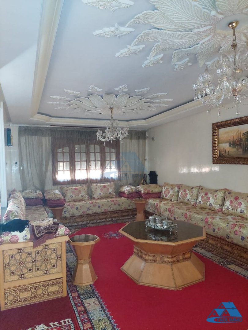 Villa for sale with terrace and three floors - Photo 1