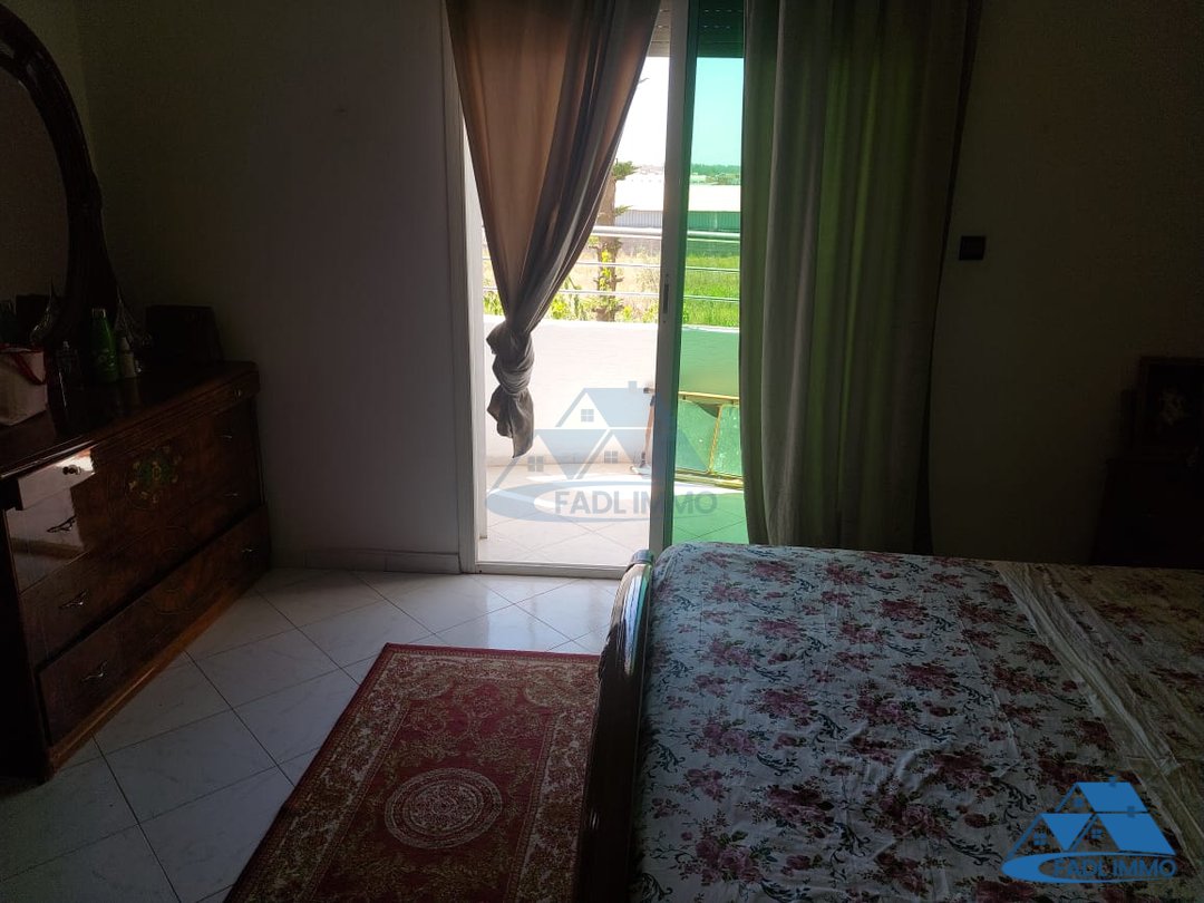 Villa for sale with terrace and three floors - Photo 24