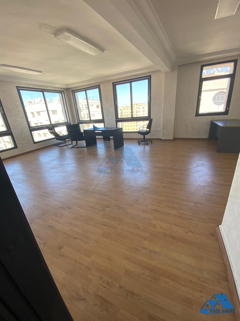 Bureau à vendre avec parking au neuvième étage - Photo 6