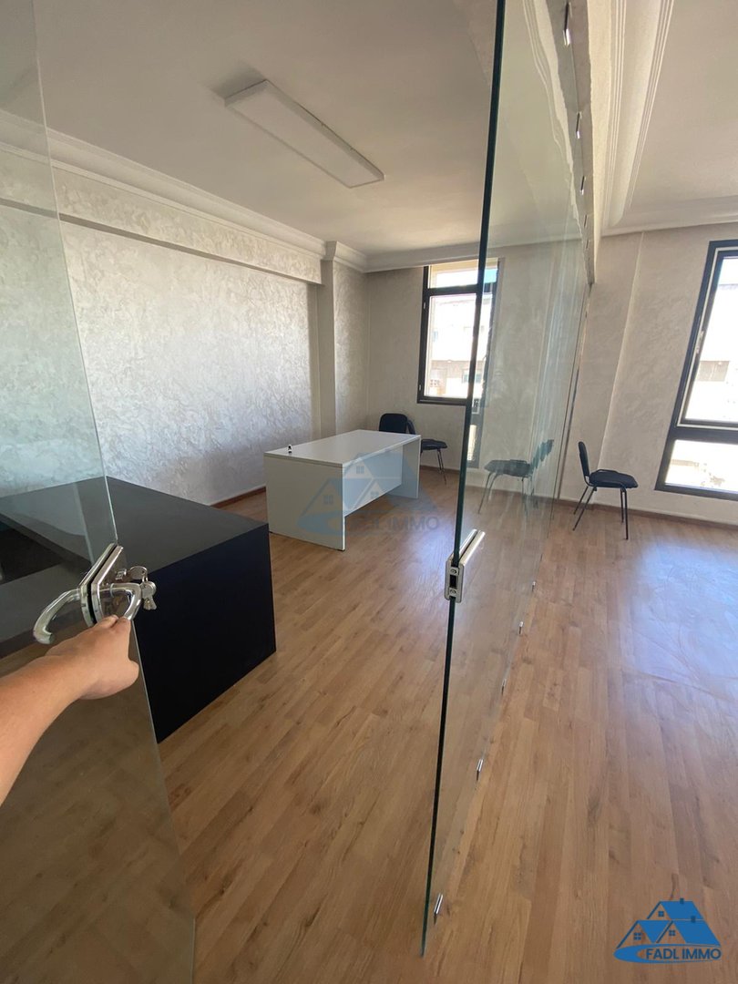 Bureau à vendre avec parking au neuvième étage - Photo 7