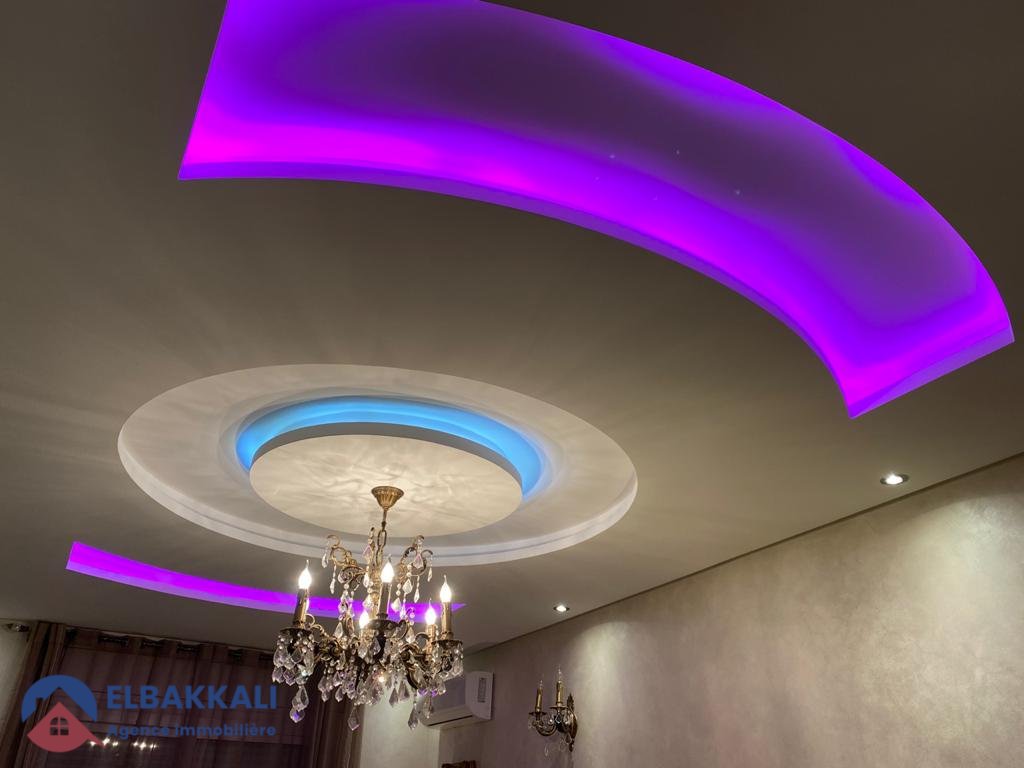 شقة للبيع مع شرفة في الطابق السابع - Photo 2