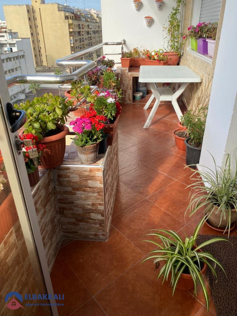 شقة للبيع مع شرفة في الطابق السابع - Photo 7