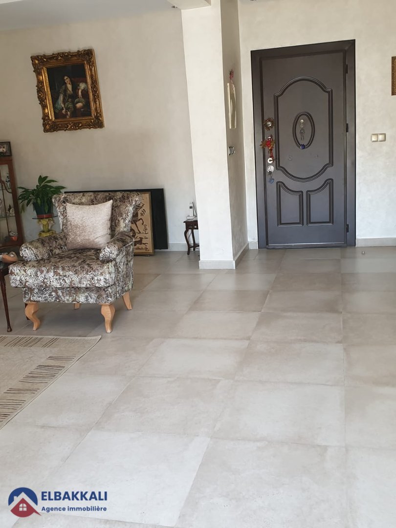 شقة للبيع مع شرفة في الطابق السابع - Photo 17