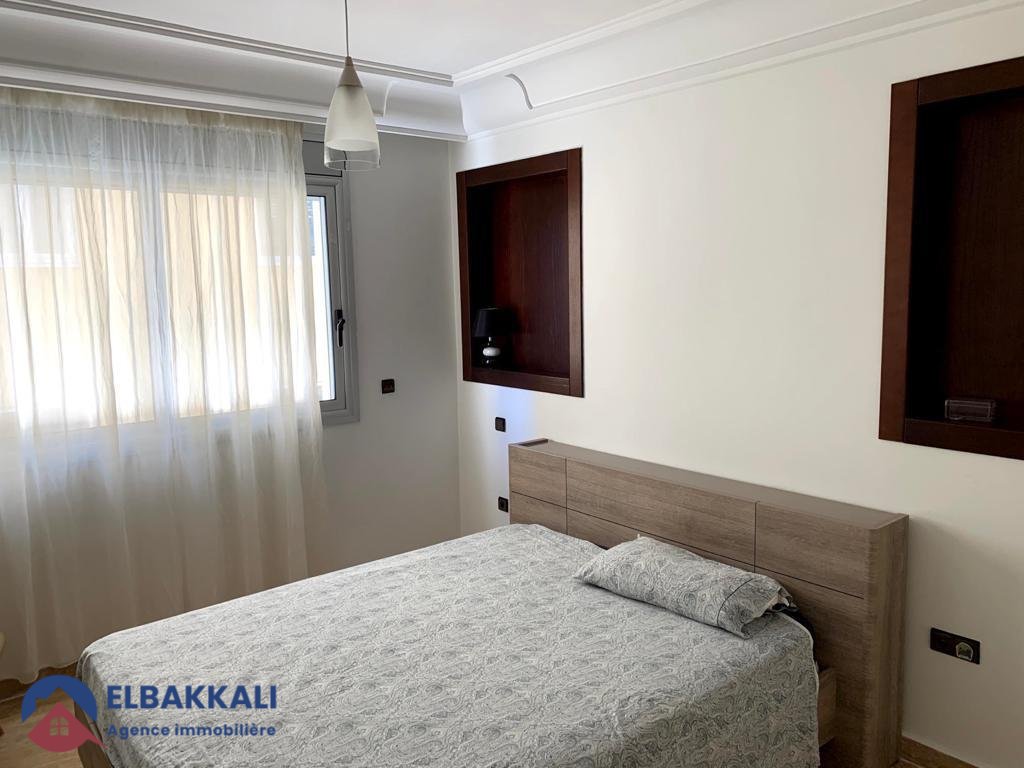 Apartamento en alquiler con balcón en el segundo piso - Photo 7