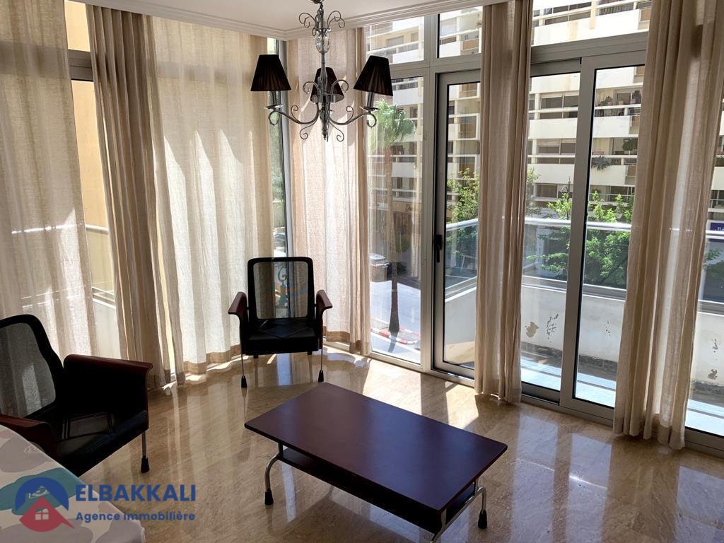 Apartamento en alquiler con balcón en el segundo piso - Photo 11