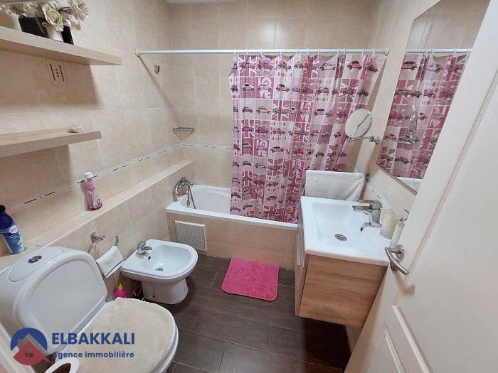 شقة للإيجار مع تراس في الطابق الأرضي - Photo 13