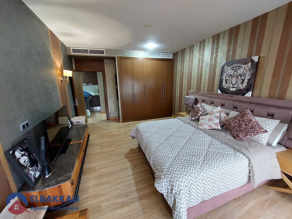 شقة للإيجار مع موقف سيارات - Photo 3