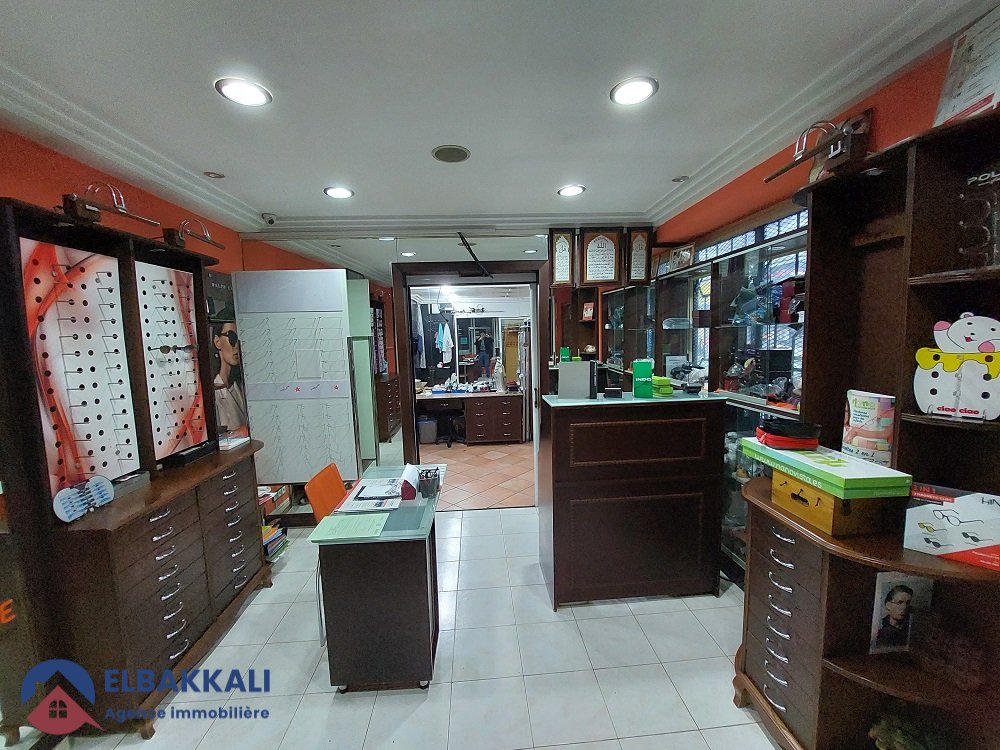Commercial property for sale - Photo 2
