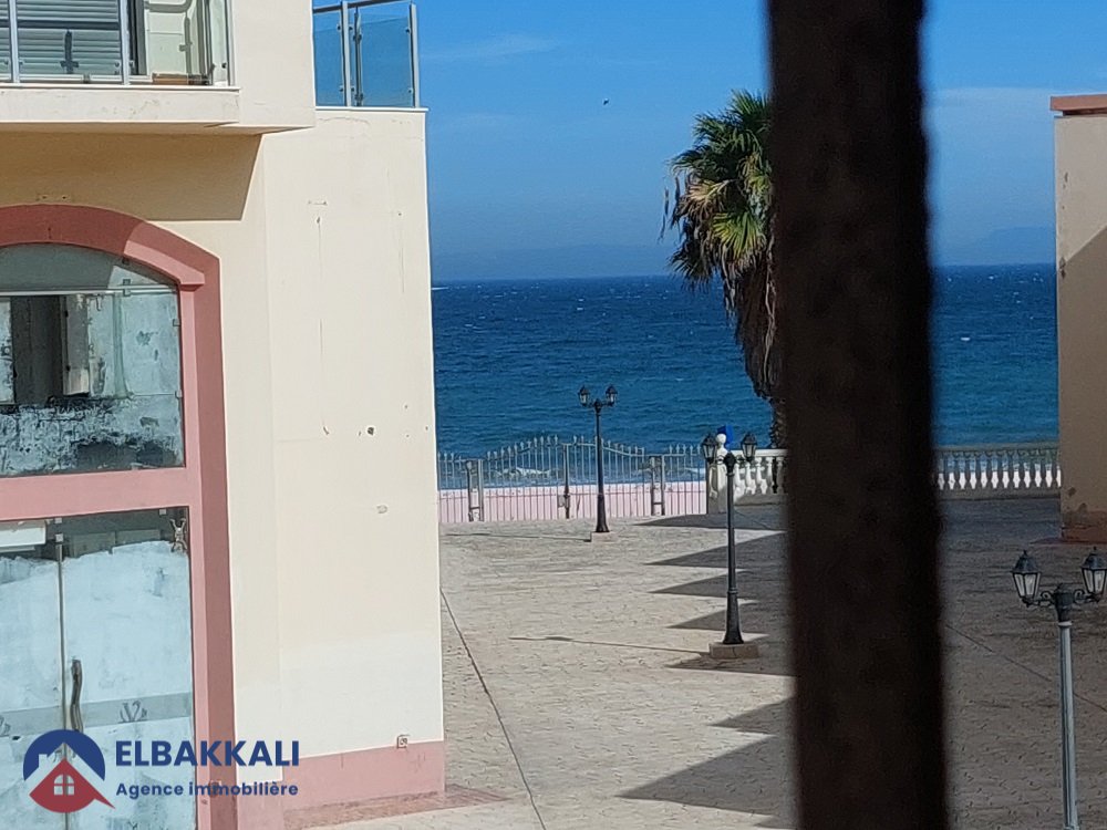 Commercial property for sale - Photo 1