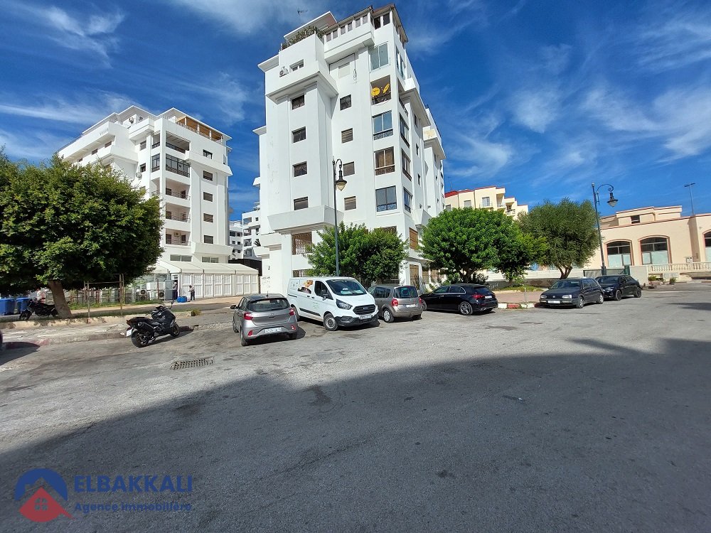 Commercial property for sale - Photo 2