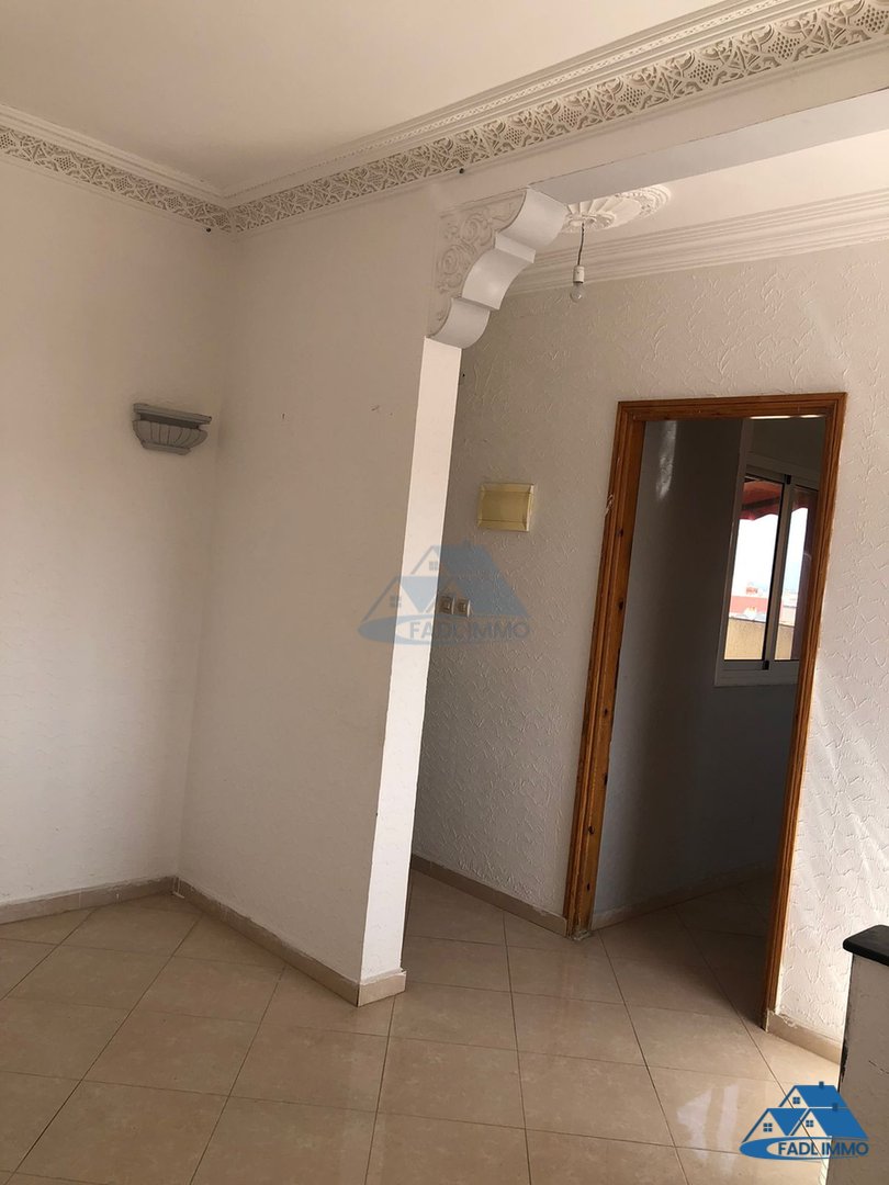 Studio à louer au deuxième étage - Photo 1