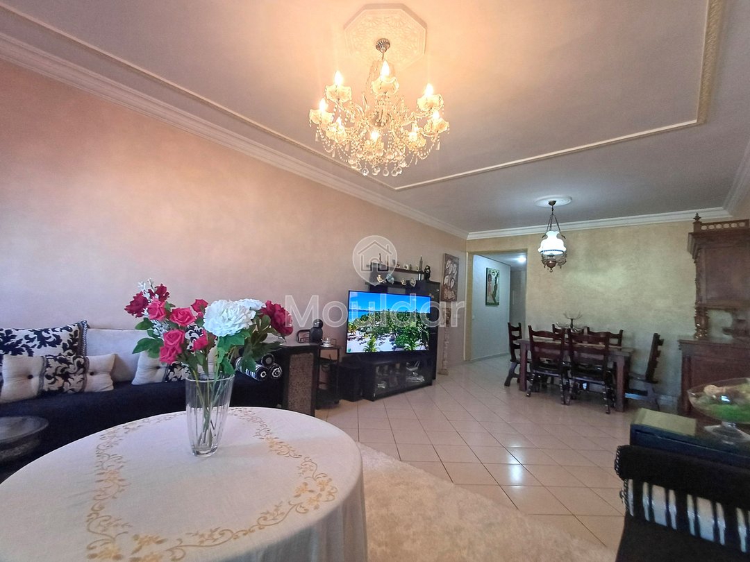 شقة للبيع في الطابق الرابع - Photo 1