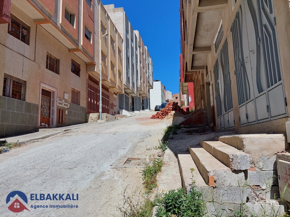 أرض محفظة في تجزئة للبيع - Photo 2