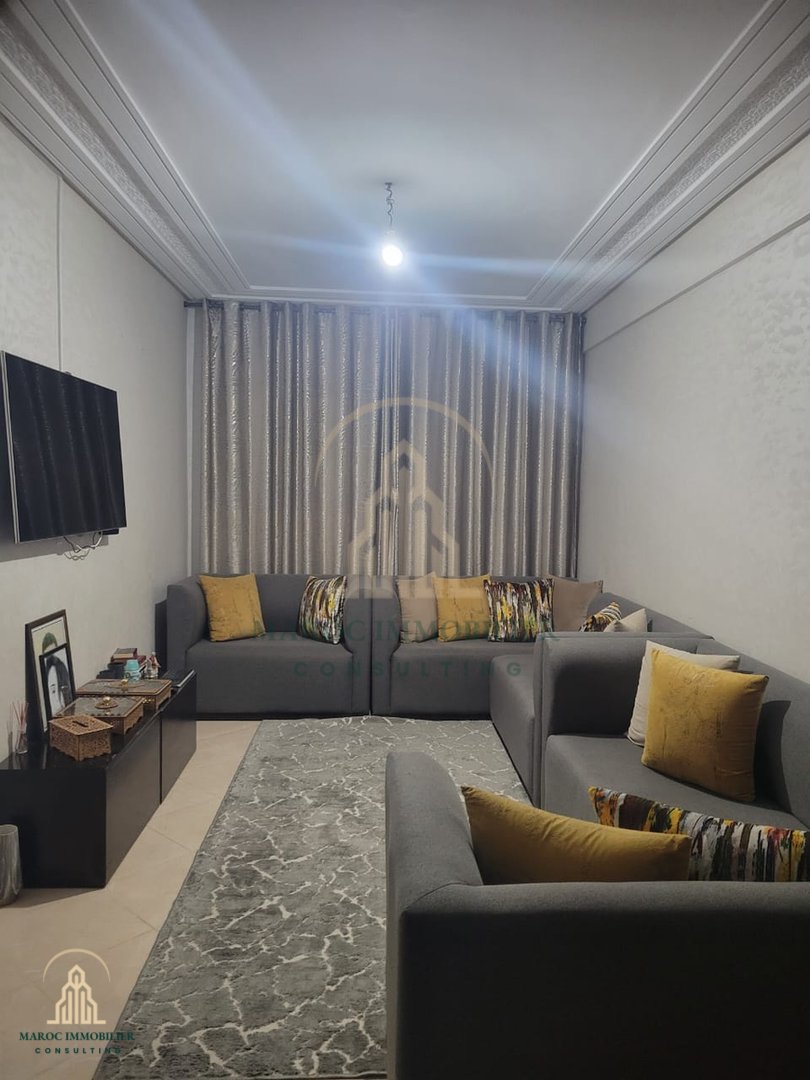 Apartamento en alquiler con balcón en el primer piso - Photo 4