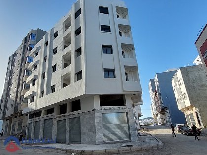 Maison à vendre avec balcon et quatre étages - Photo 1