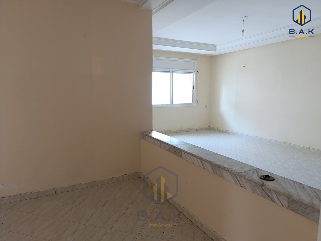 شقة للبيع مع شرفة في الطابق الثالث - Photo 4