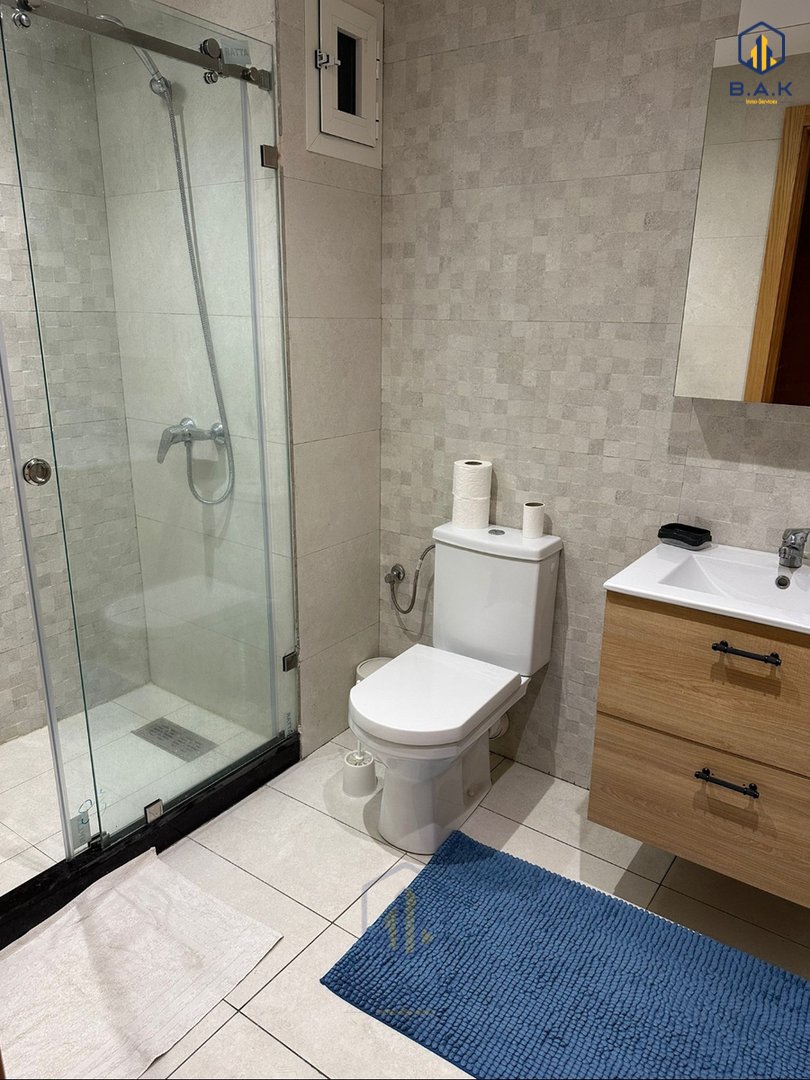 Apartamento en alquiler con balcón en el segundo piso - Photo 12