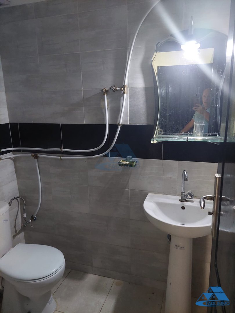 Studio à louer au rez-de-chaussée - Photo 10