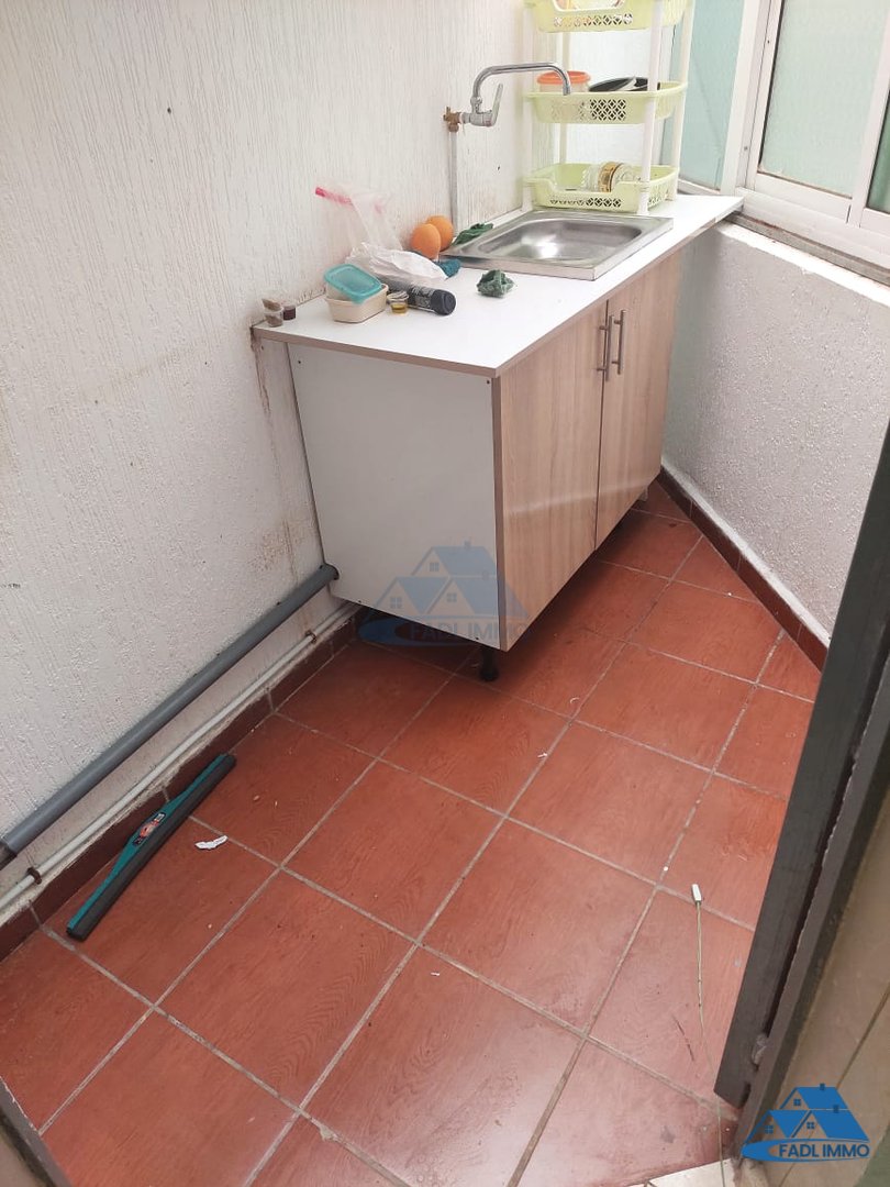 Studio à louer au rez-de-chaussée - Photo 4