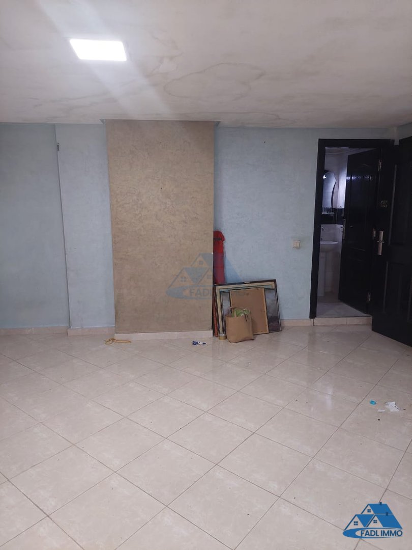 Studio à louer au rez-de-chaussée - Photo 5