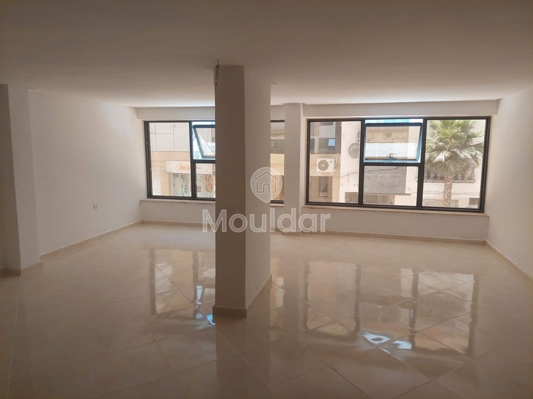 Bureau à louer au premier étage - Photo 5