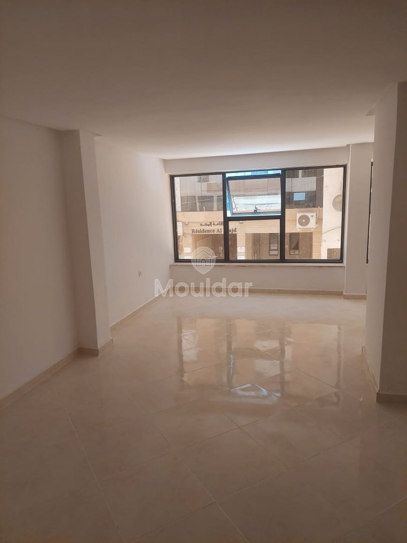 Bureau à louer au premier étage - Photo 3