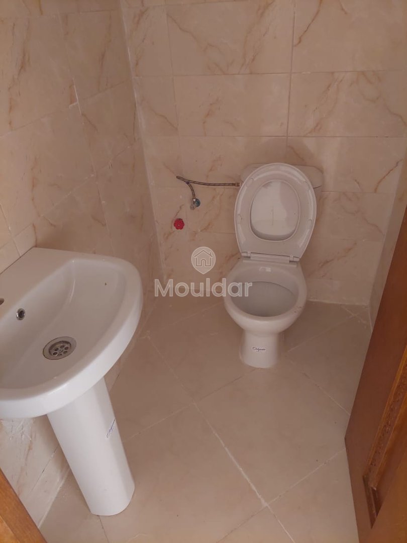 Bureau à louer au premier étage - Photo 9