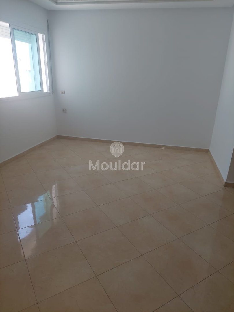 شقة للبيع في الطابق الثامن - Photo 1