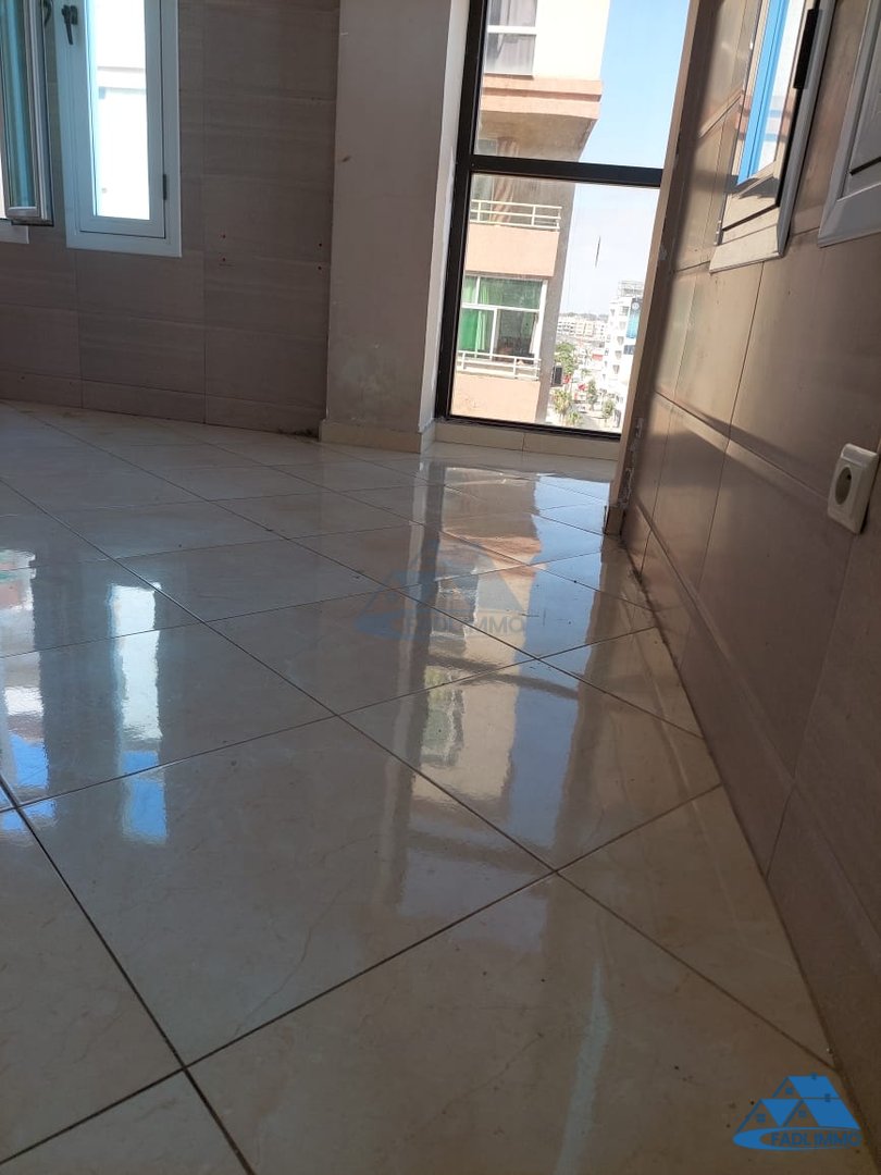 شقة للإيجار مع شرفة في الطابق الخامس - Photo 10