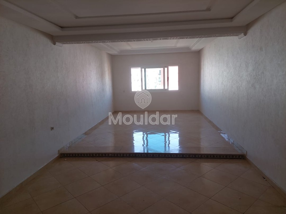 شقة للإيجار مع شرفة في الطابق الخامس - Photo 1