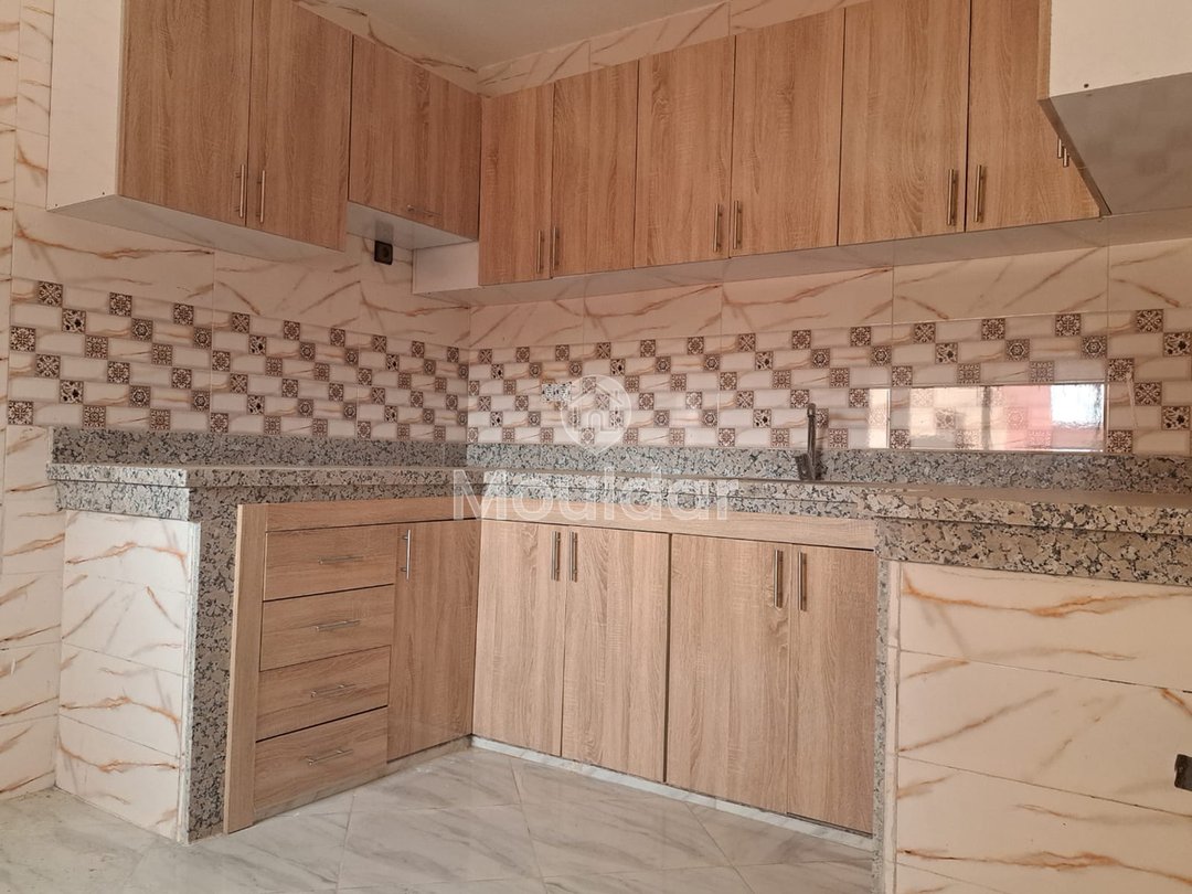 شقة جديدة للبيع مع شرفة في الطابق الأول - Photo 8